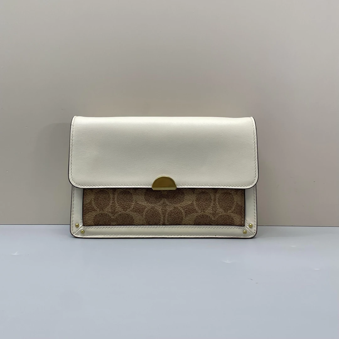 95新 COACH/蔻驰 小林/白拼老花斜挎包20*13*4cmA071910