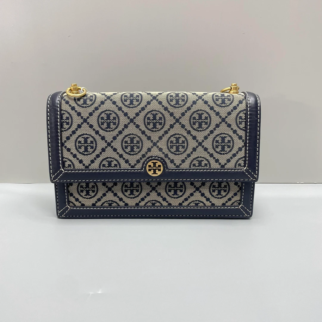 90新 TORY BURCH/汤丽柏琦 斜挎包22X14X4cmL072409