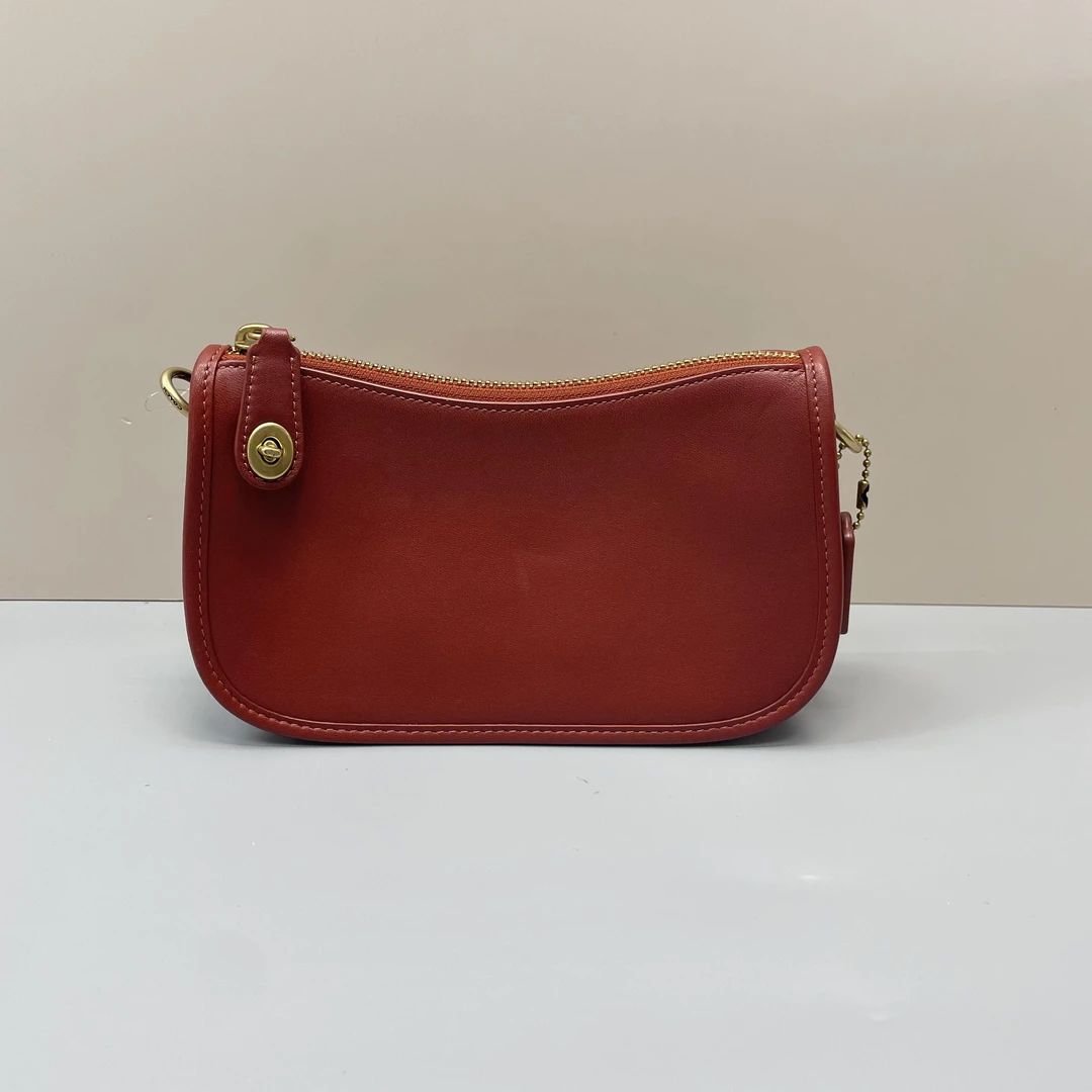 95新 COACH/蔻驰 swinger20砖红色腋下包20X11X6cmL060105