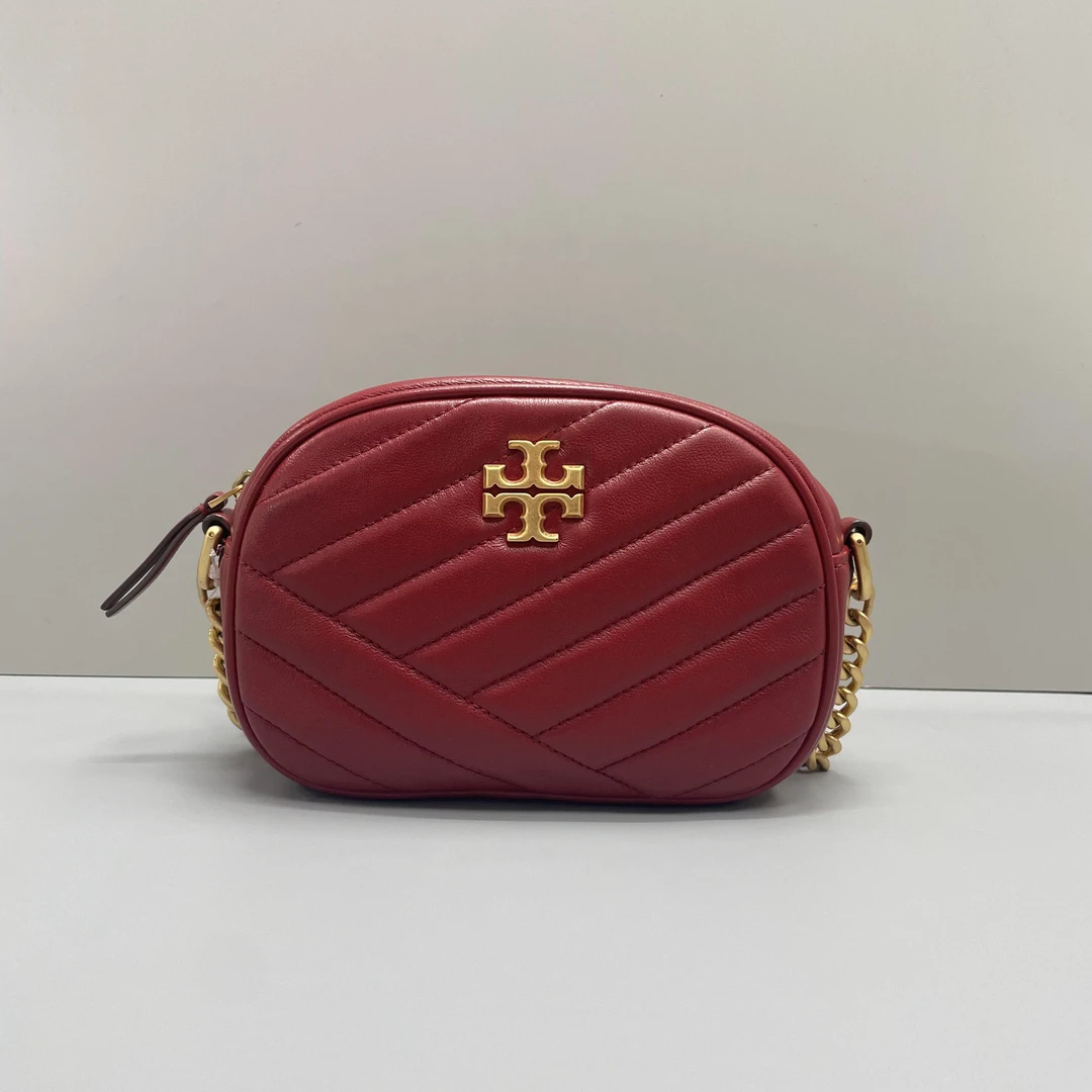 95新 Tory Burch/汤丽柏琦 小林/kira红色相机包18*13*6cmA071403