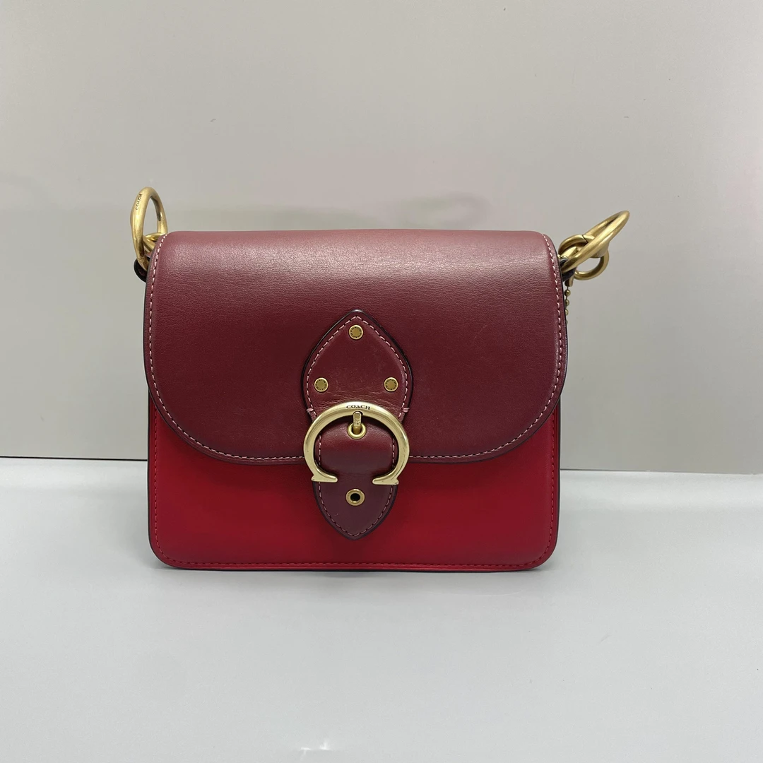 95新 COACH/蔻驰 媚姐/Beat18酒红拼色斜挎包18x14x7cmF080109