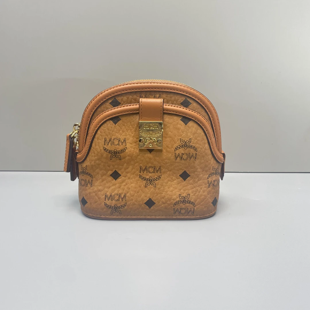 99新 MCM 媚姐/干邑色迷你贝壳包15x16x8cmF112805
