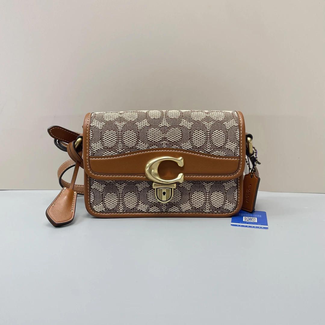 95新 COACH/蔻驰 小林/studio棕拼织物斜挎包19*13*7cmSA081503