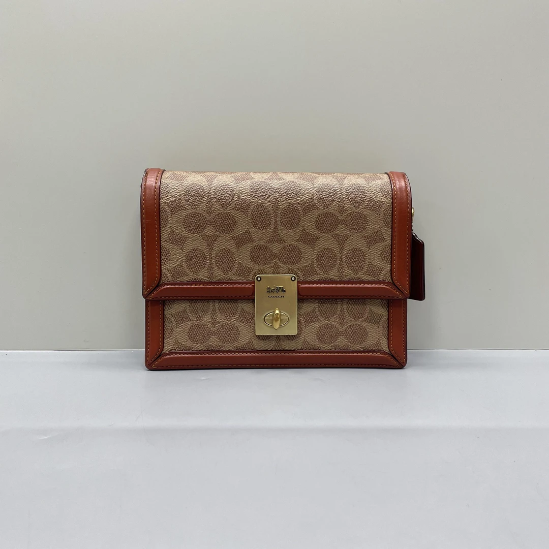 95新 COACH/蔻驰 小丽/hutton红棕老花链条包22*16*5cmA010602