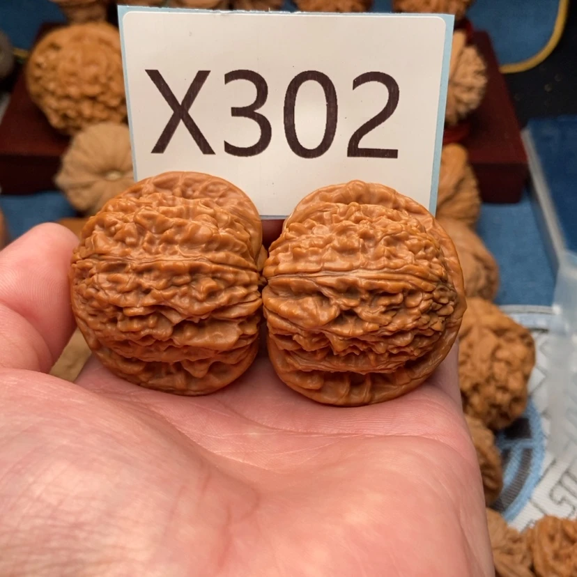 【闪购商品】文玩核桃把件44楼