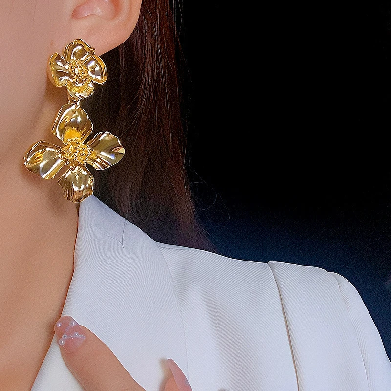 铜合金耳饰 【219】冷淡风花朵耳环设计感耳钉轻奢高级感耳饰女