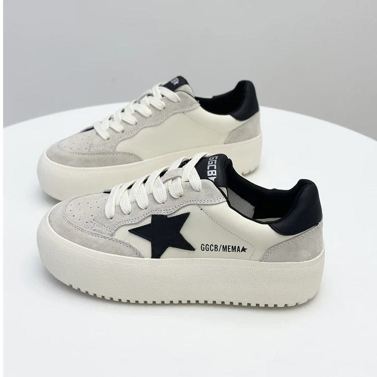 首谷爆款板鞋女2025春季新款时尚面包鞋厚底显脚小百搭休闲小白鞋