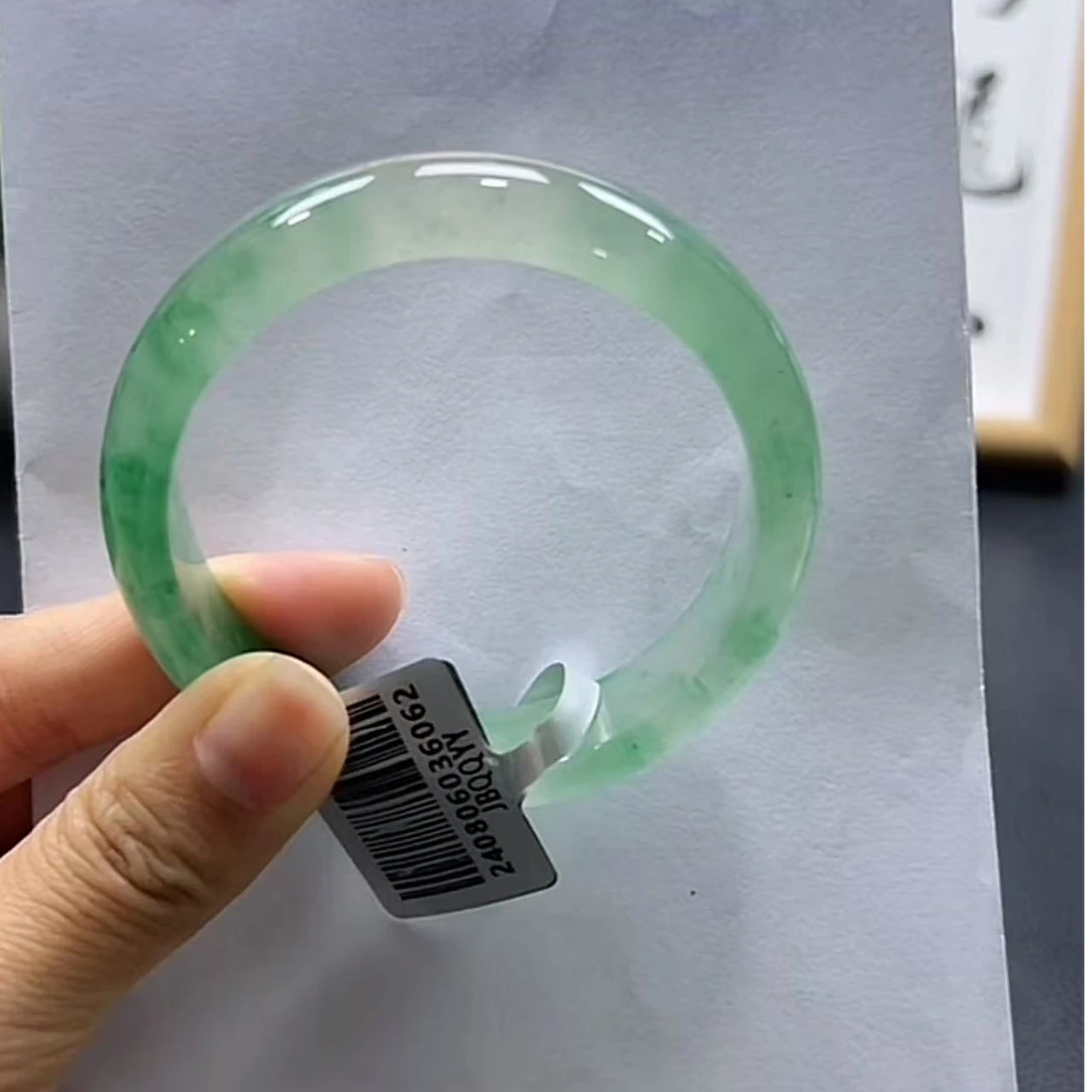 天然非洲翠高冰飘花手镯 优优