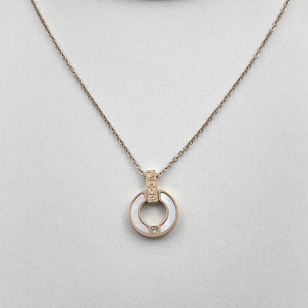 钛钢项链 【新人专享】不报销/精致灵动/女士love钛钢玫瑰金色项链