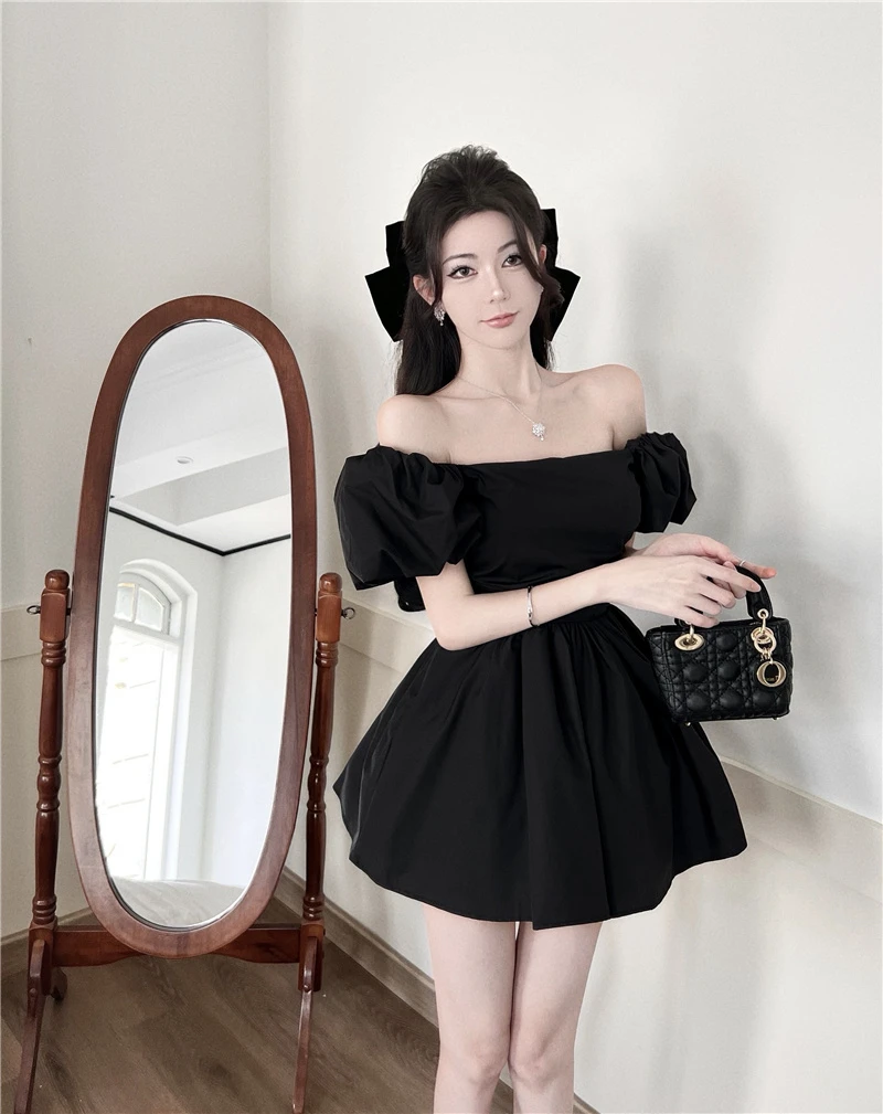 纯欲两穿法式泡泡袖连衣裙收腰一字露肩收腰蓬蓬短裙小个度假裙夏