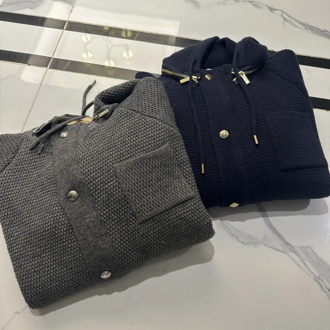 冬季新款 厚款连帽毛衣外套  拉链双层秋冬外套