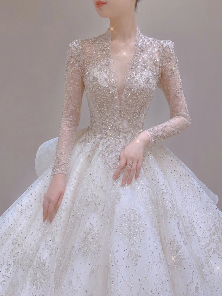 仪式拖尾婚纱+出门秀禾服+敬酒服