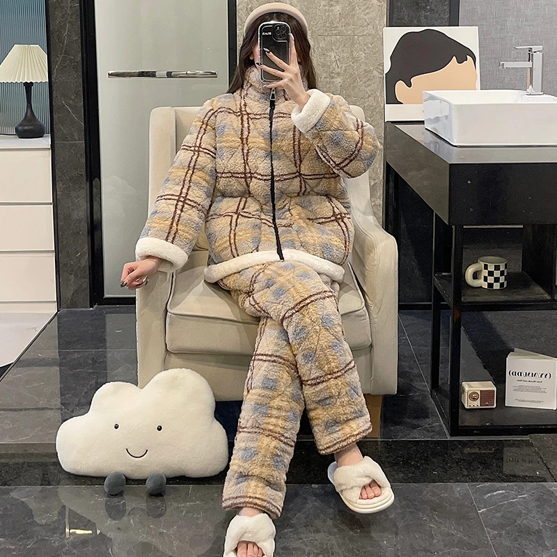 珊瑚绒睡衣女款秋冬季三层夹棉可外穿加厚加绒超厚冬天家居服套装