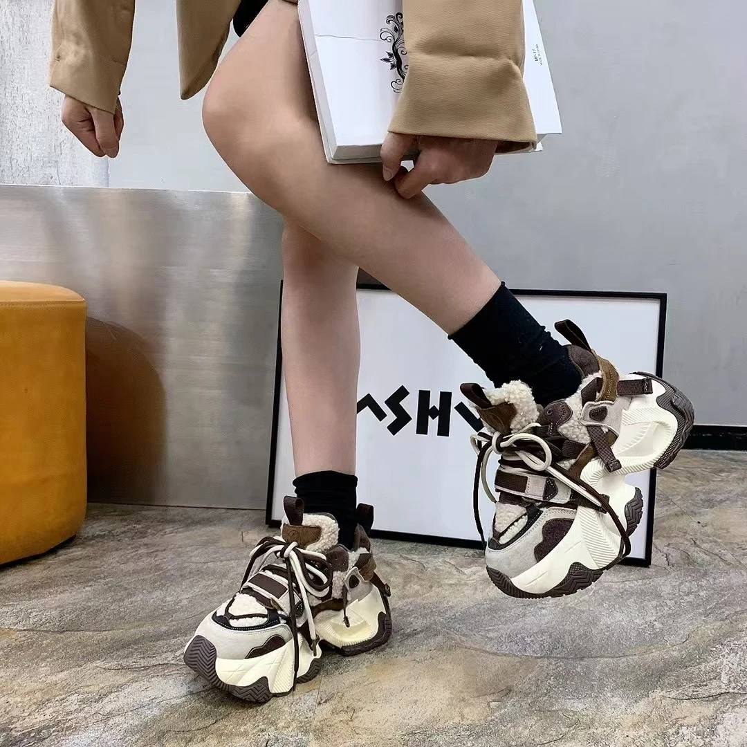 韩版真皮羊羔毛女鞋2024冬季新款加绒老爹鞋厚底百搭网红ins时尚