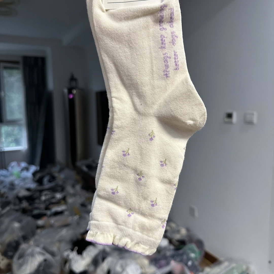 特 果妈家H9韩国进口木耳小碎花舒适棉质女士中筒棉袜