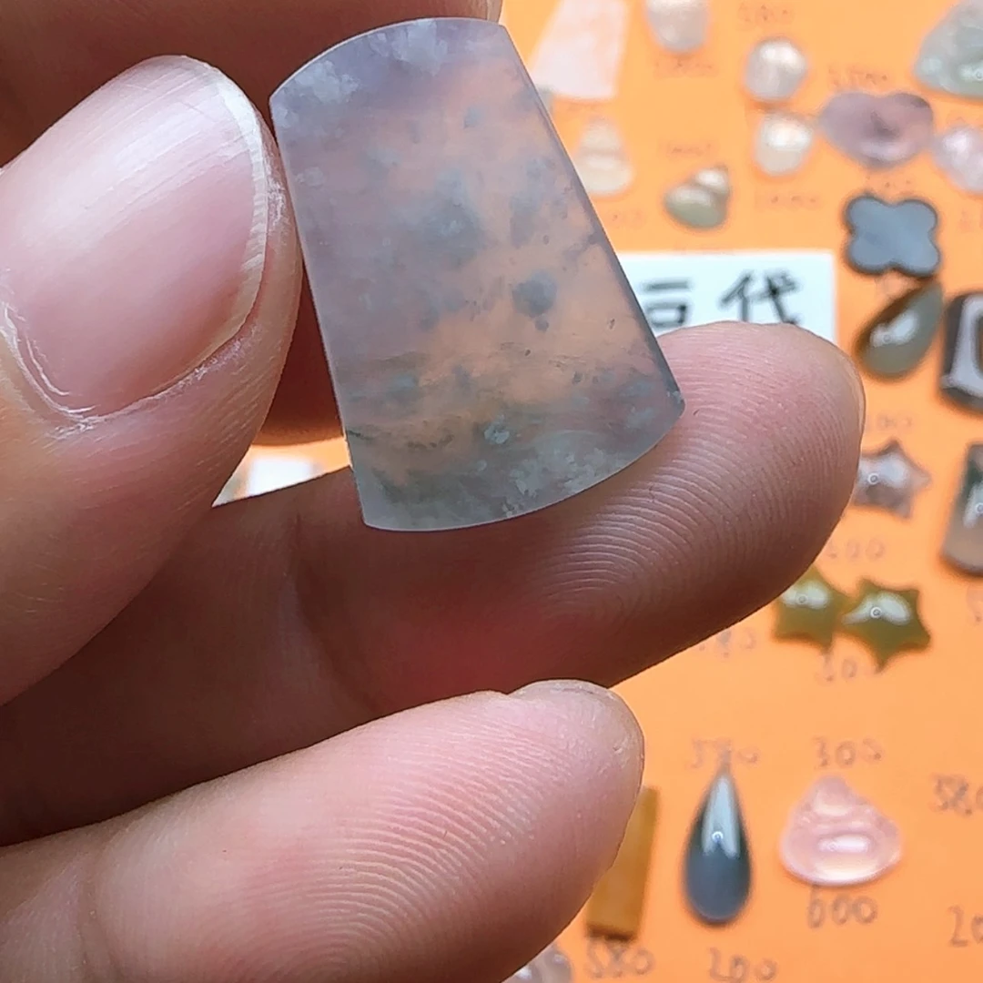 【闪购商品】定制翡翠未镶嵌金**业