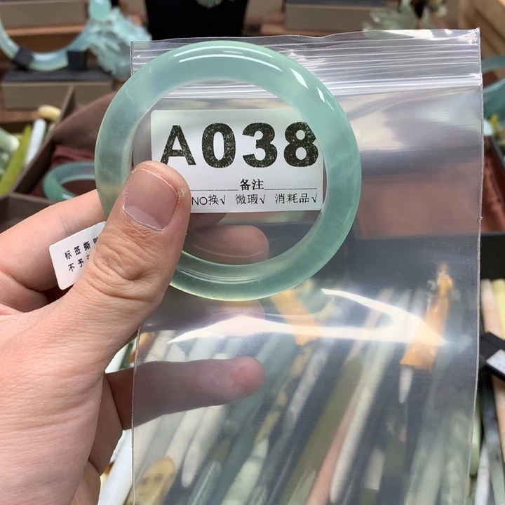 蛇纹石玉发饰未镶嵌云**清