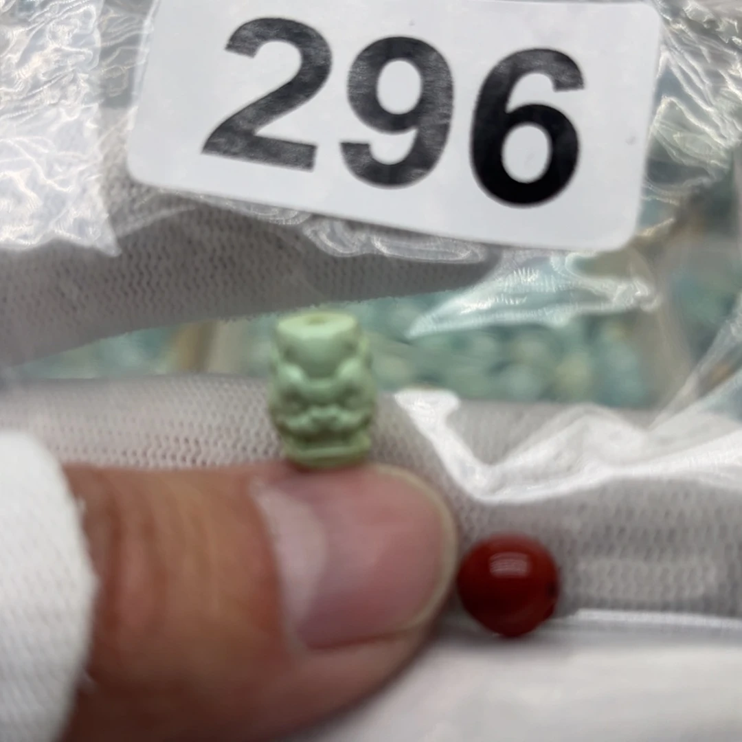 【闪购商品】南红玛瑙颈饰未镶嵌去****啤