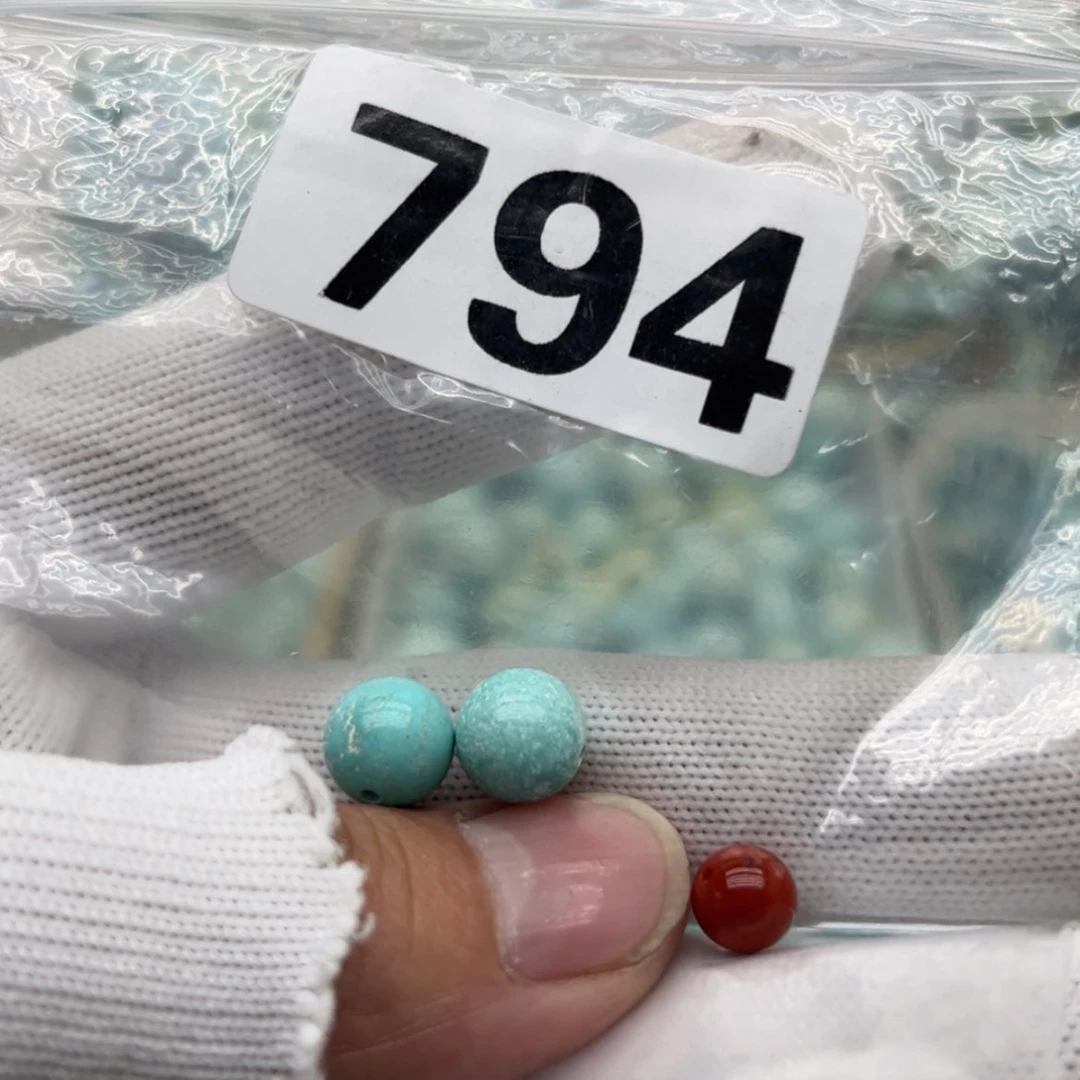 【闪购商品】南红玛瑙颈饰未镶嵌何***着