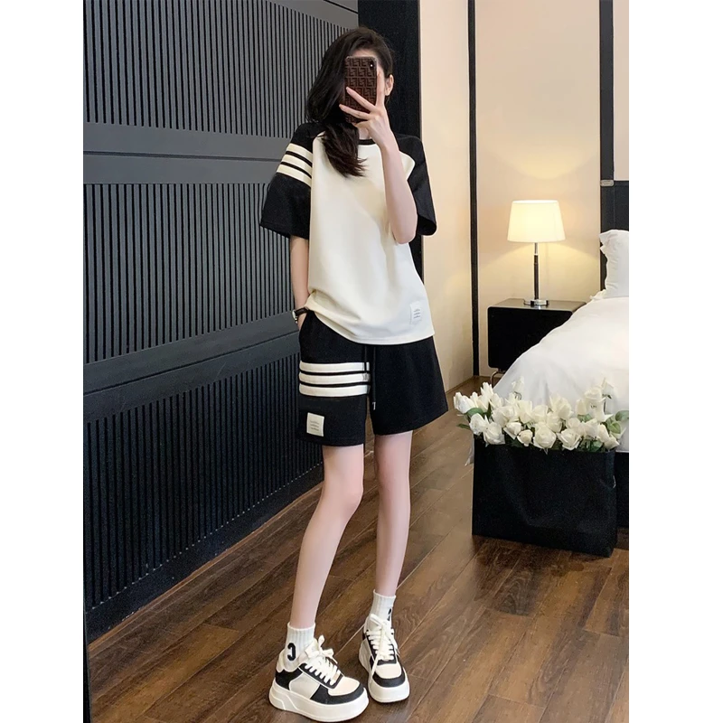 夏季黑白拼接运动套装女减龄休闲短袖宽松上衣条纹温婉大方衣服