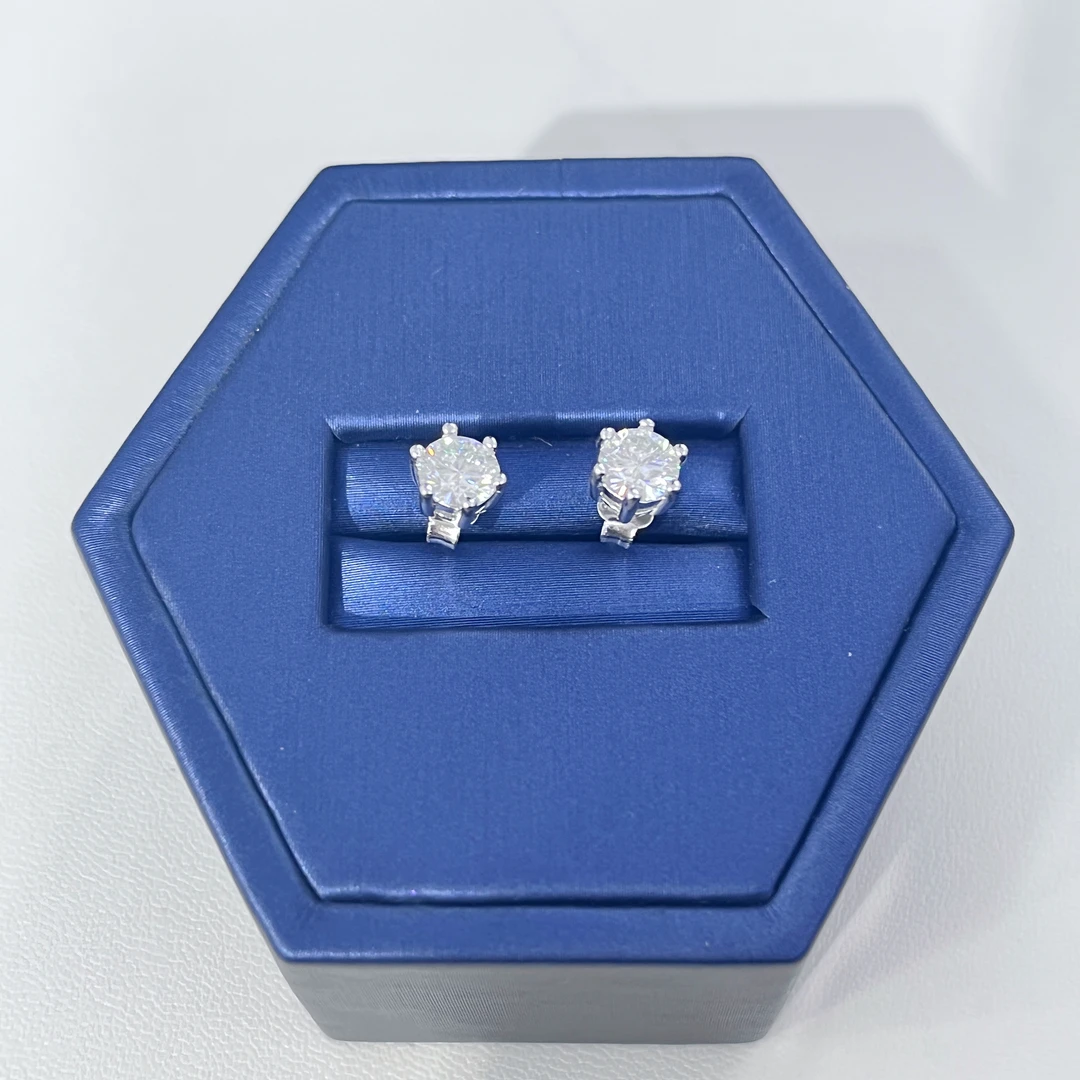 925银莫桑石银制品 【冰阿姨专属】s925银镶嵌莫桑耳钉12-1DT135H12