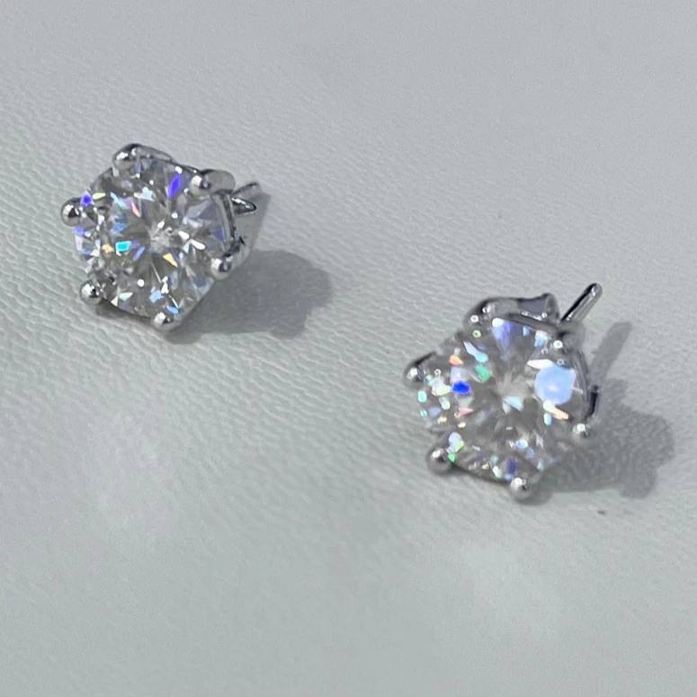 925银莫桑石银制品 【冰阿姨专属】s925银镶嵌莫桑耳钉12-1DT135H23