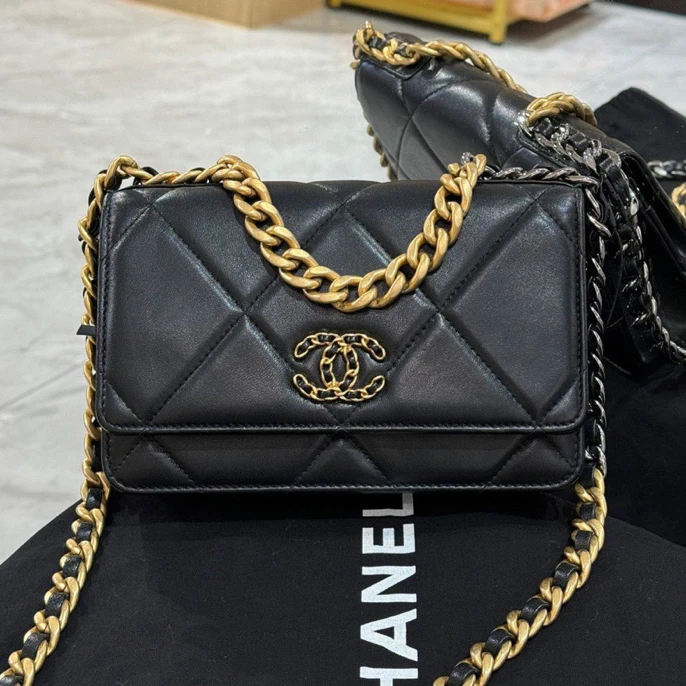 99新 Chanel/香奈儿 黑金19bag woc单肩包