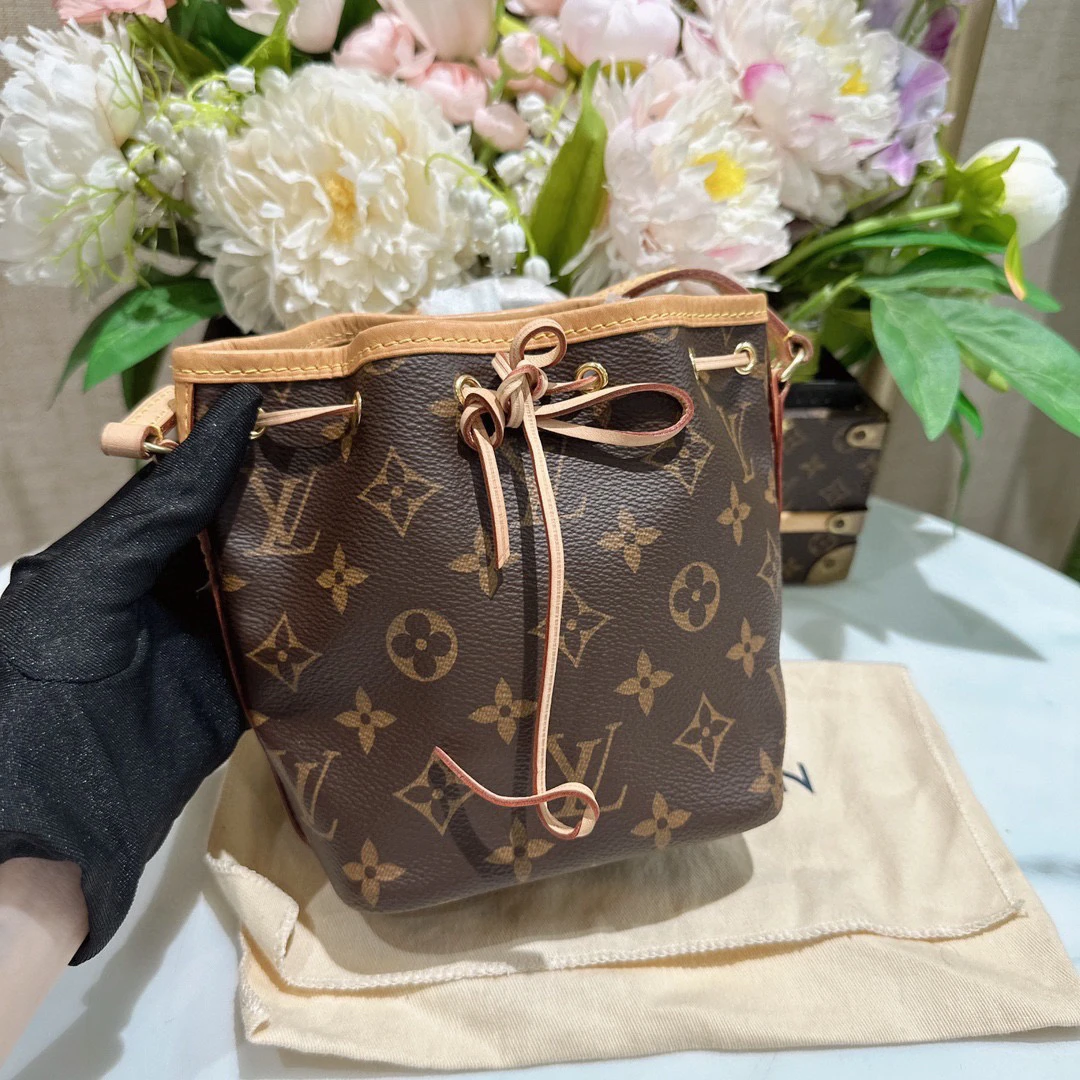 95新 LouisVuitton/路易威登 98新 2415003/ 老花nano水桶包