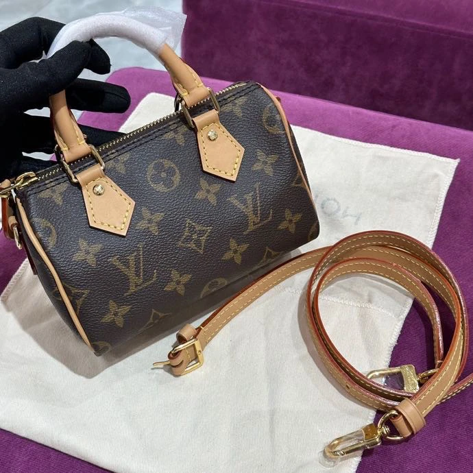 99新 LouisVuitton/路易威登 238610 新款老花speedy nano斜挎包