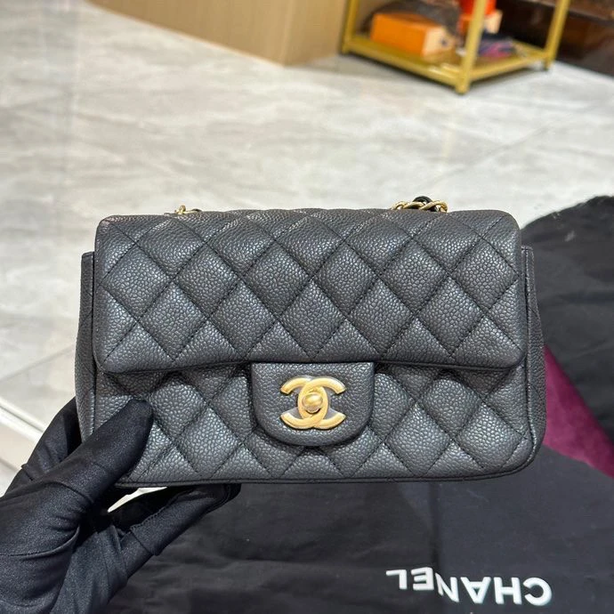99新 Chanel/香奈儿 / 黑金荔枝cf大mini斜挎包/货号239509