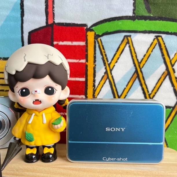 9新 Sony/索尼 索尼t2 800w像素 网红款成色如图 有配件