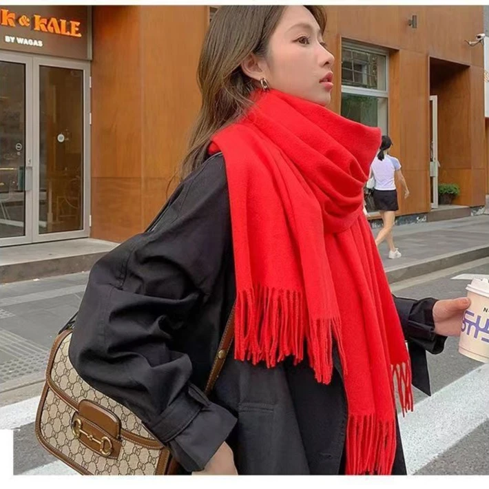 围巾女春季韩版百搭纯色学生情侣围脖秋冬长款红色围巾中国红批发
