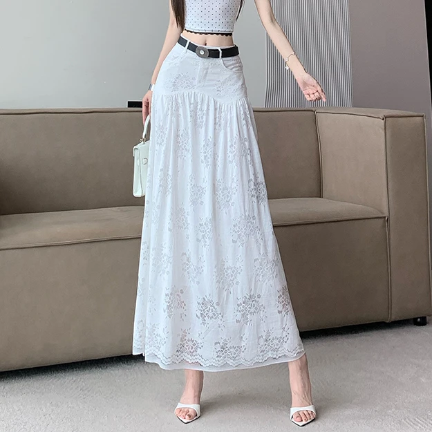 提花显瘦半身裙早秋新款蕾丝高级感a字长裙百搭高腰白色大摆裙子