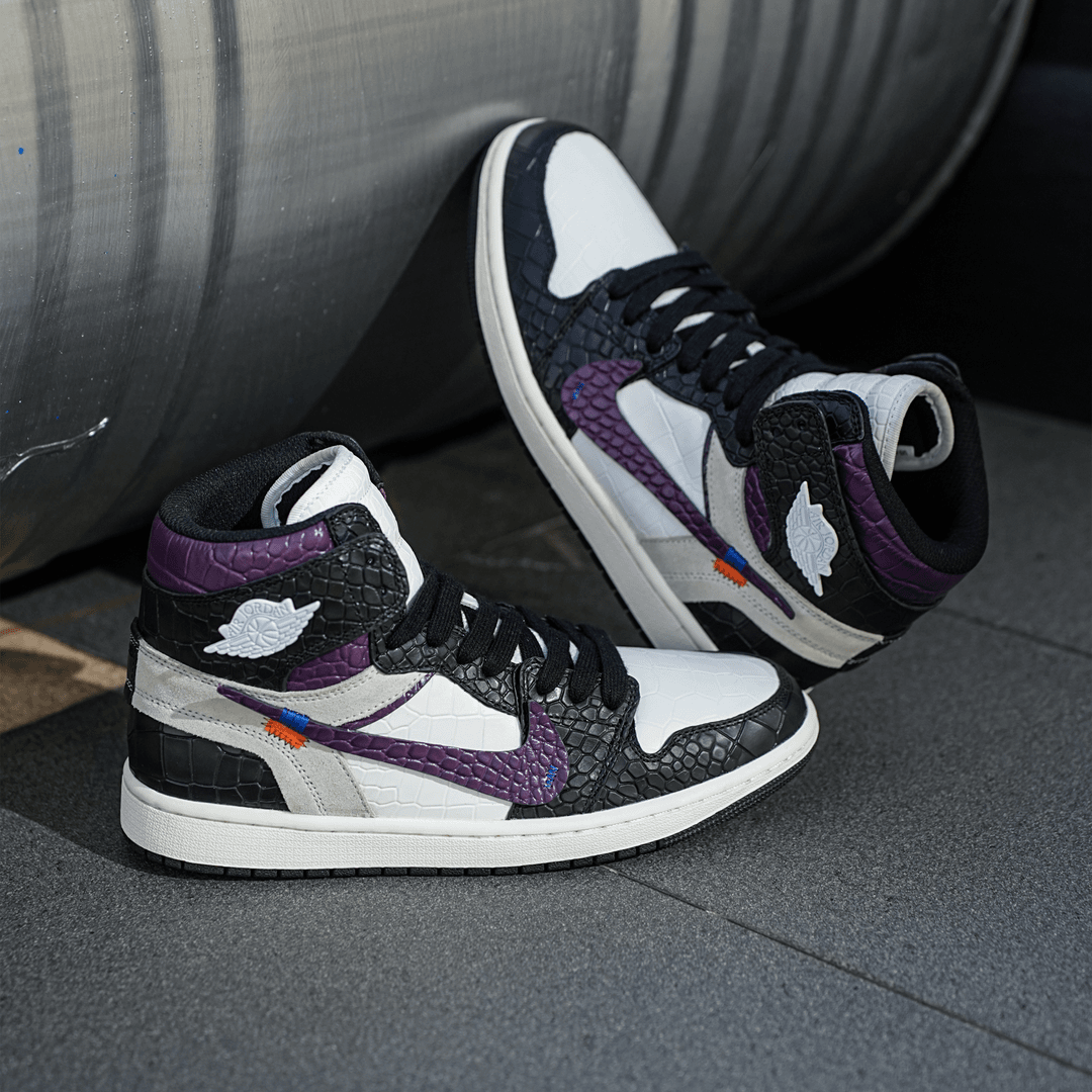 NIKE/耐克Air Jordan 1 黑白紫钩高帮球鞋AJ1休闲潮鞋【定制球鞋】