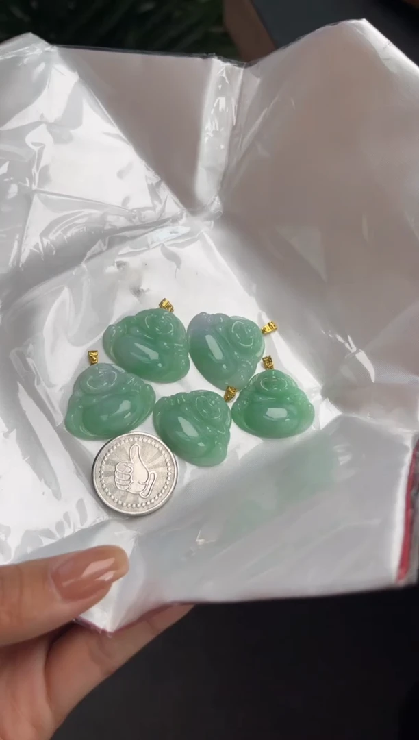 【闪购商品】翡翠佛公未镶嵌边城刀客/380495/多样性发货