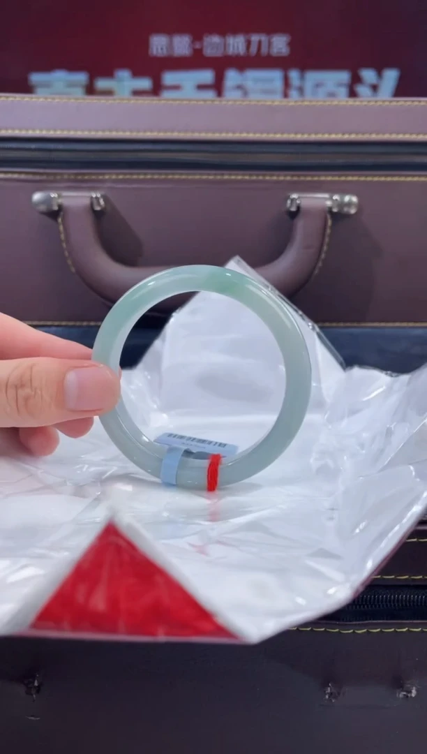 【闪购商品】翡翠手镯未镶嵌44翡翠手镯