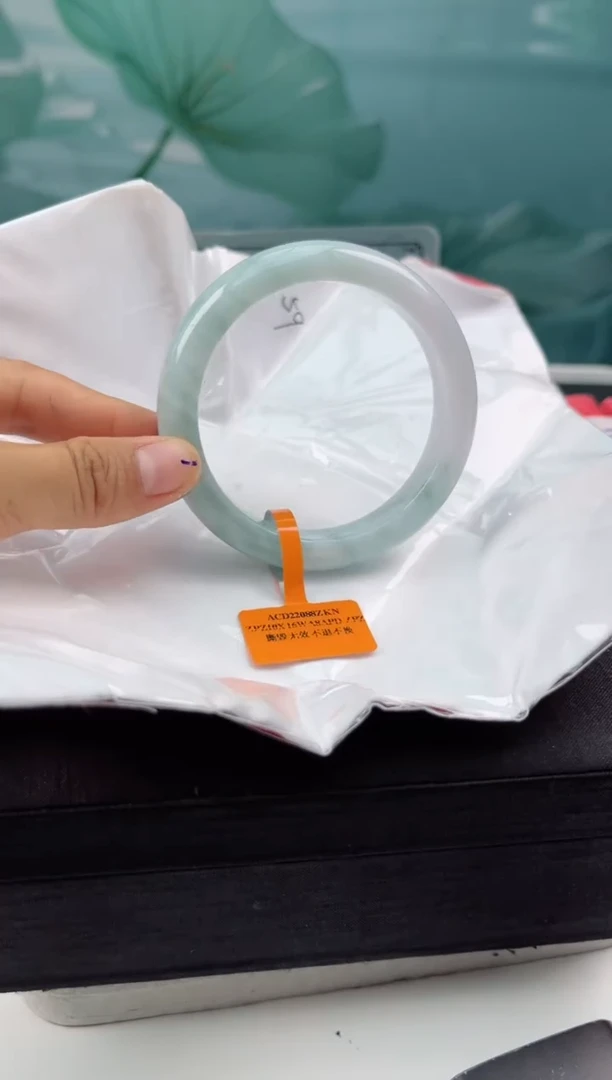 【闪购商品】翡翠手镯未镶嵌翡翠手镯1