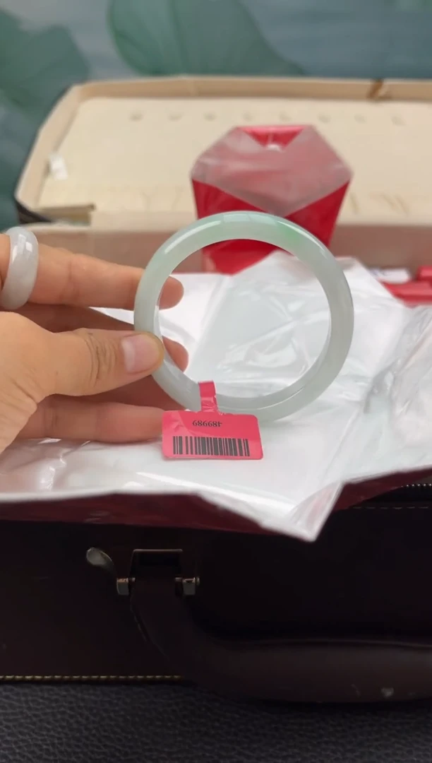 【闪购商品】翡翠手镯未镶嵌翡翠手镯8