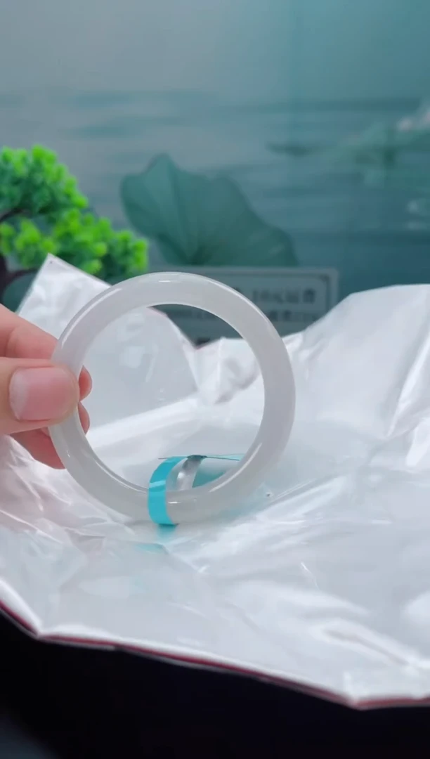 【闪购商品】翡翠手镯（圆镯）未镶嵌21翡翠手镯