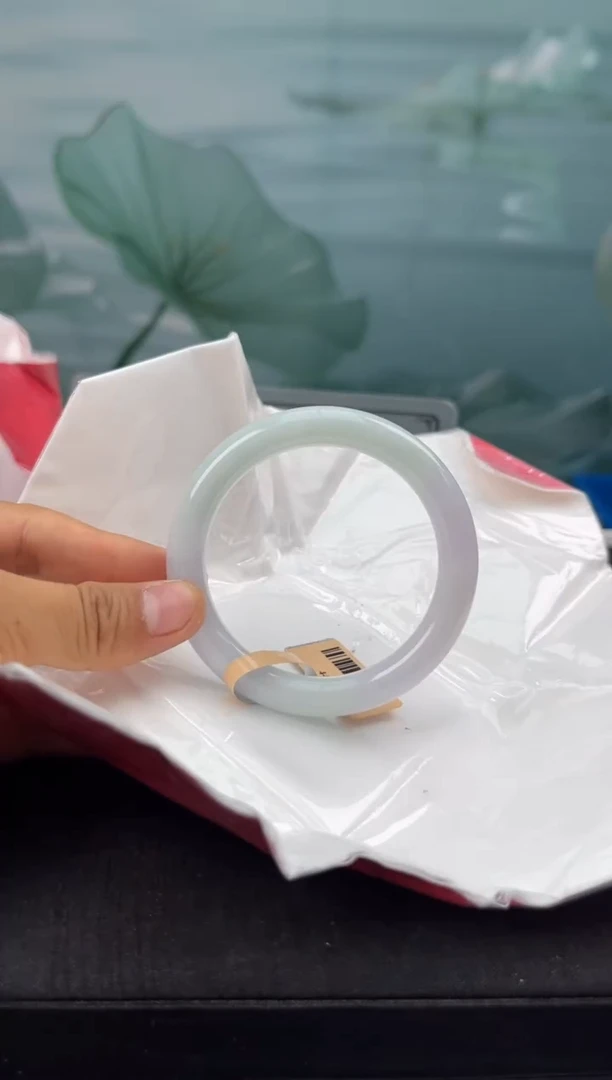 【闪购商品】翡翠手镯（圆镯）未镶嵌翡翠手镯（微瑕）12