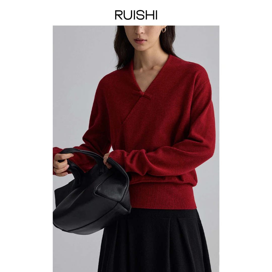 RUISHI芮时60支双股100绵羊毛纱新中式盘扣V领毛衣女冬R24D107802