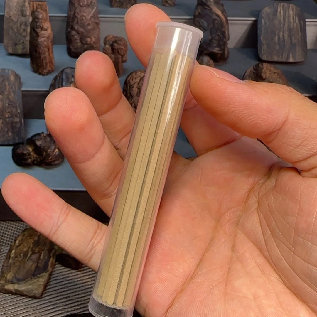 【闪购商品】沉香海南无粘粉一管