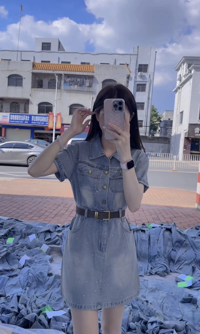 烫钻设计感短款气质显瘦短袖洋气收腰牛仔裙9307