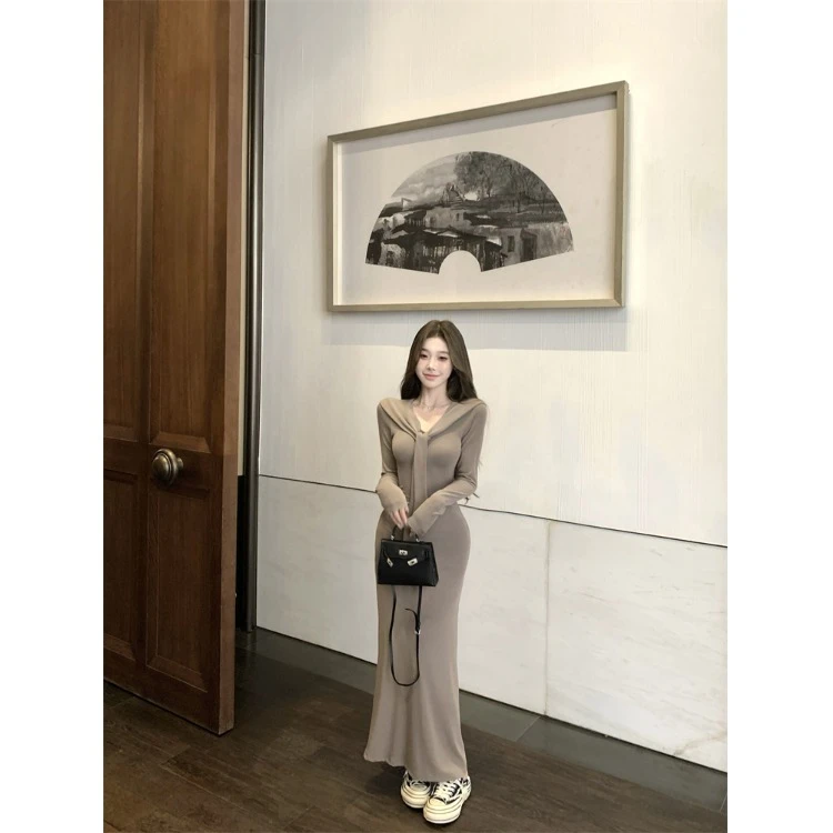 假两件拼接披肩长袖连衣裙女秋季修身收腰针织长裙纯欲风包臀裙子