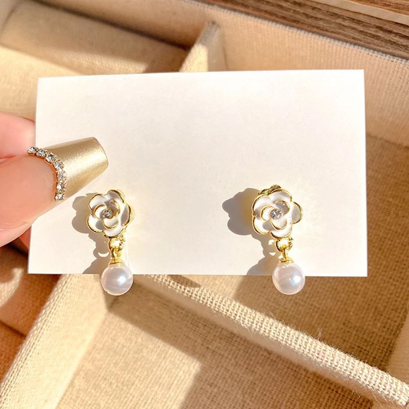 贝珠白色山茶花耳钉新款高级花朵小巧气质耳饰女