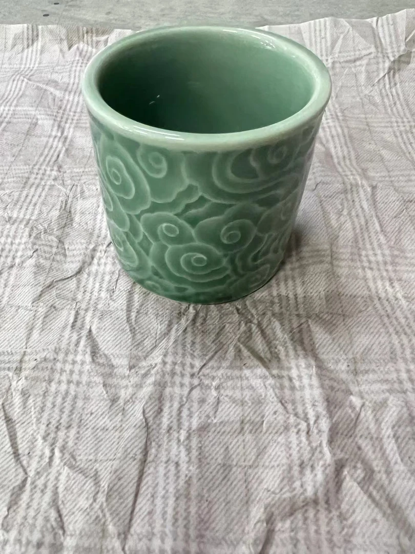 龙泉青瓷波浪纹茶杯2219