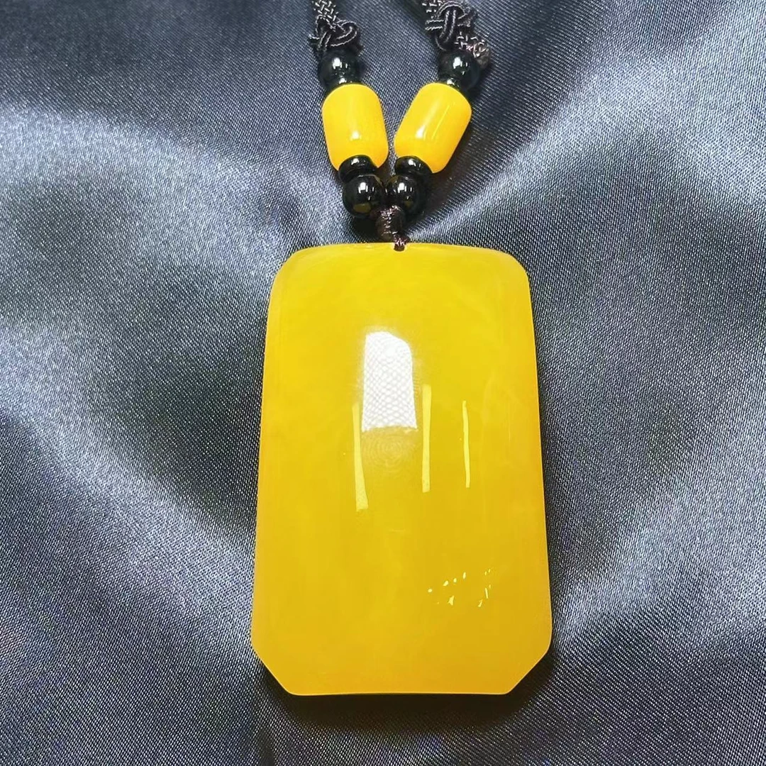 H-精美黄色无事牌吊坠*h232