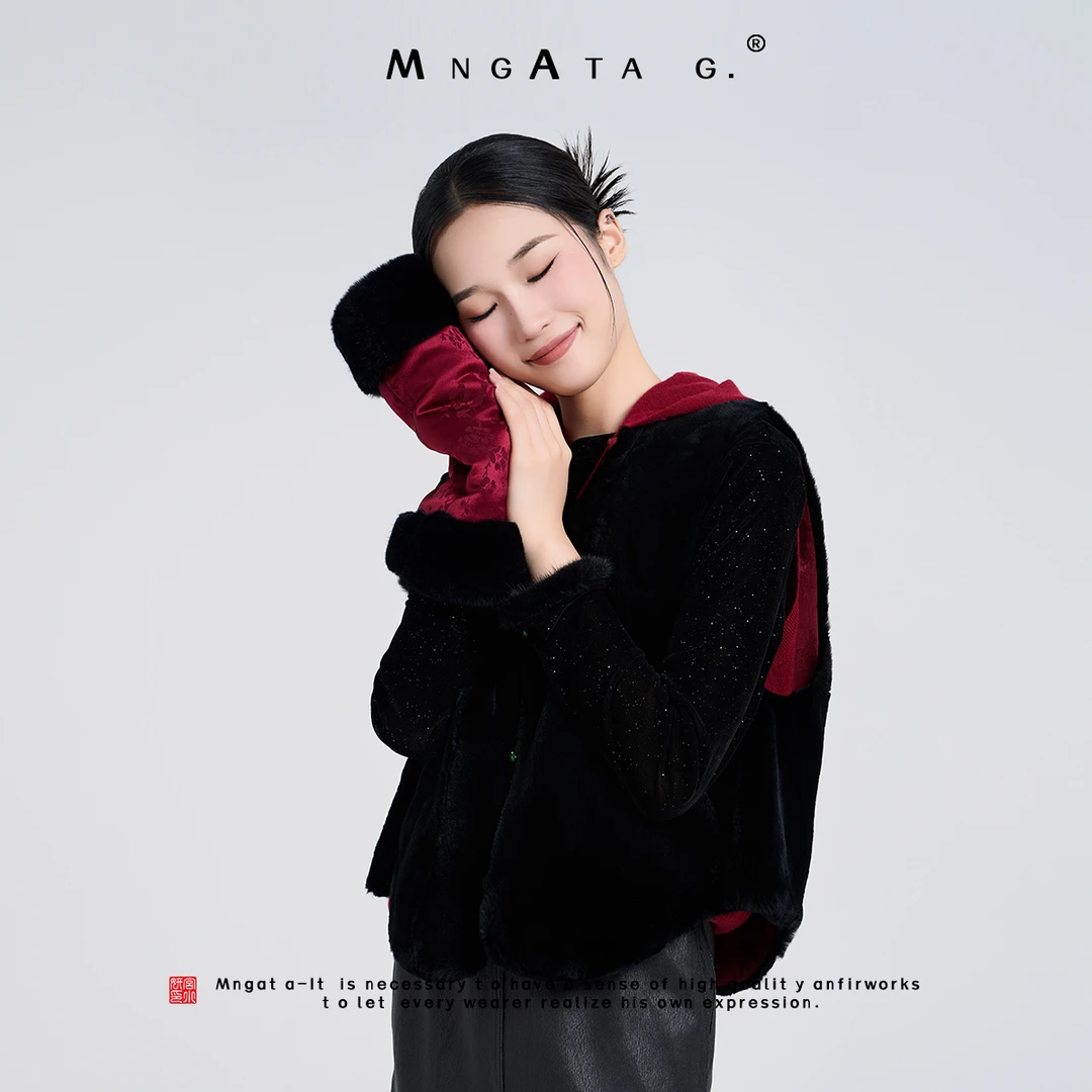 MNGATA G.宫小妍【暖宝宝】新中式中醋酸拼獭兔毛秋冬暖手套X082101