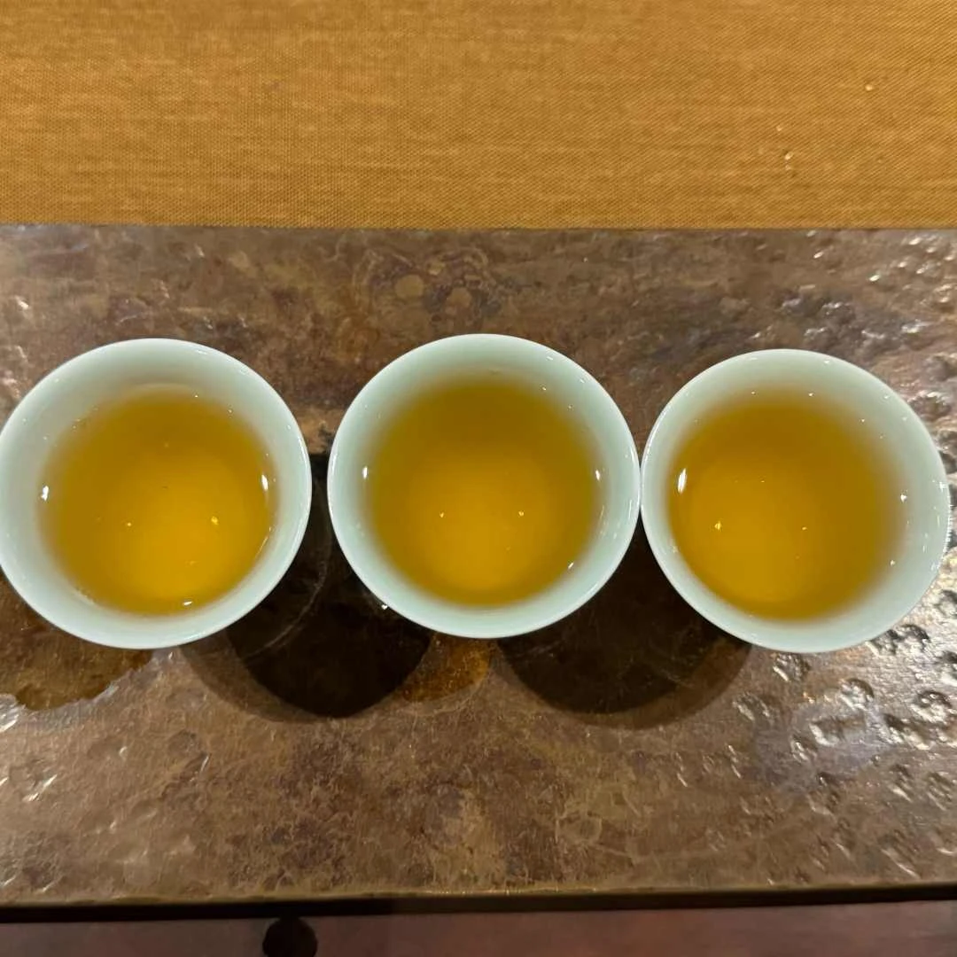 寻道云茶2024年寻道云茶易武之巅普洱青茶8克品鉴装*2