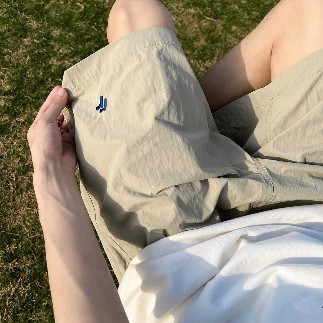 8806户外速干短裤男士夏季新款休闲冰丝薄款男生夏天运动裤潮工装